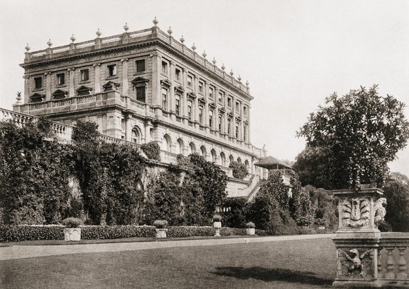 Photograph of the majestic Cliveden Italianate country house and estate.